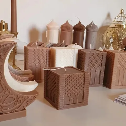 مكعب بوابة ونقوش اسلامية